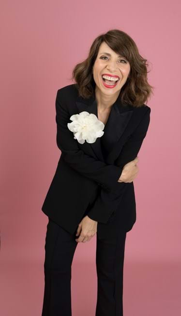 Zoe to MC your reception