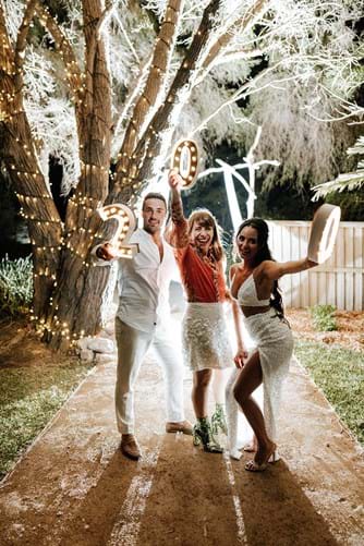 Fun and modern marriage celebrant Sydney